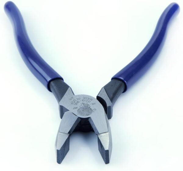 Klein Tools 80020 Plier Set, Made in USA, Lineman's Pliers, Diagonal Cutters, and Needle Nose Pliers, Induction Hardened Knives, 3-Piece 10 518HeHO2wAL. AC SL1000