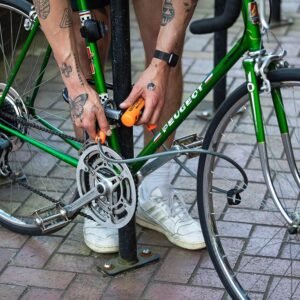 Kryptonite Evolution Mini-7 Bike U-Lock with Cable, Heavy Duty Anti-Theft Bicycle U Lock, 13mm Shackle and 10mm x4ft Length Security Cable with Mounting Bracket and Keys - Image 7