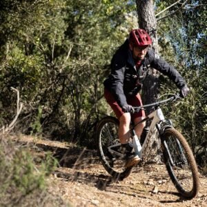 Continental Magnotal 29x2.40 Tubeless Ready Mountain Bike Tire | 1 Pack, Fast & Grippy On Mixed & Loose Terrain, E25 Electric Bike Rated, Folding — Grip Compound, Trail Casing, Black/Transparent - Image 5