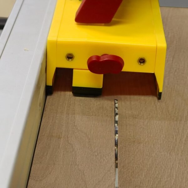 Milescraft 3407 GrabberPRO LITE-- Bottom Style. Drive Block for Desk Saws, Modem Tables, as well as Much more. Solitary Flexible Lower Leg Repositions for Finest Create. NO EXTRAS. Installation Needed. 7 718vxiAmpNL. AC SL1500